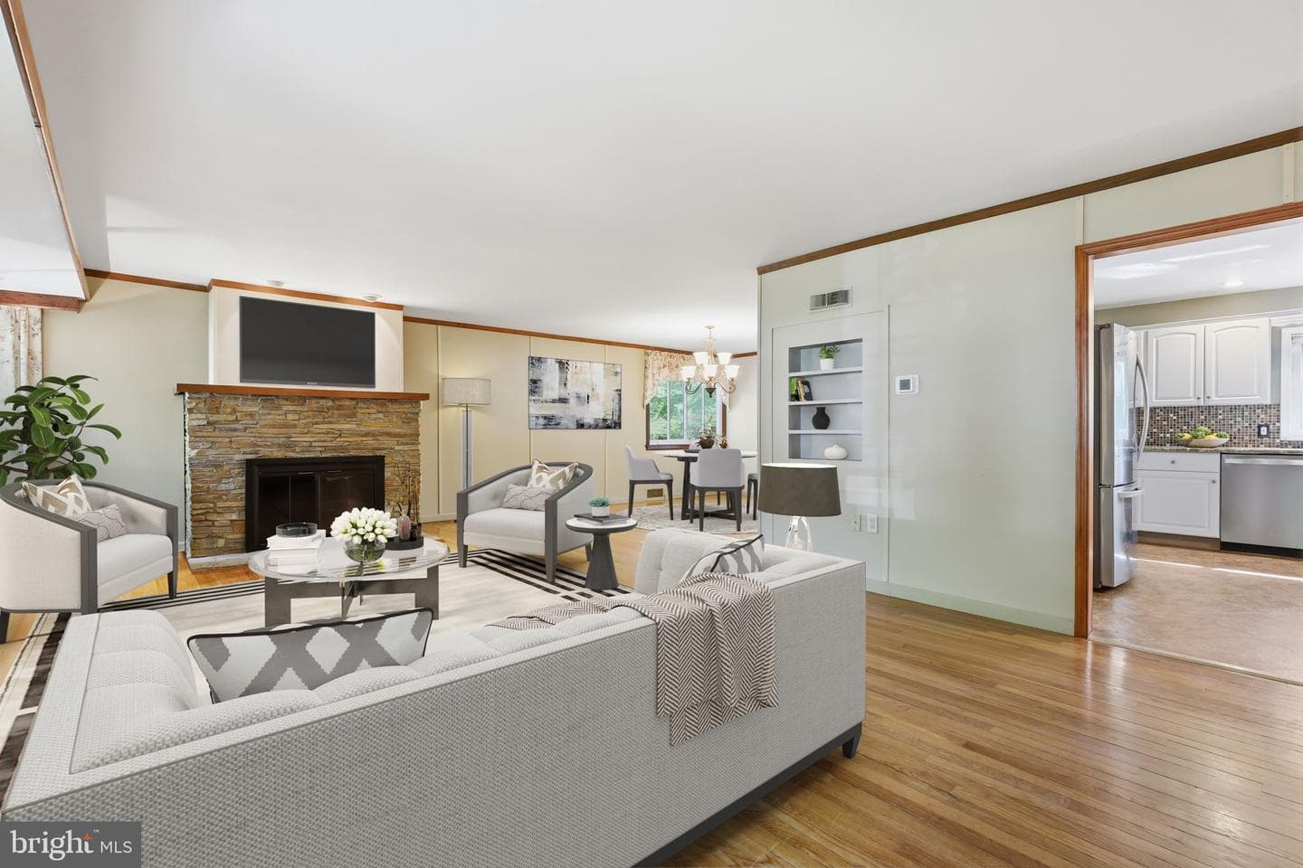 207 W Ferry Road photo 5