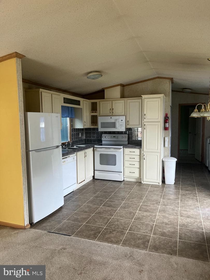 7319 Hansbury Drive photo 4