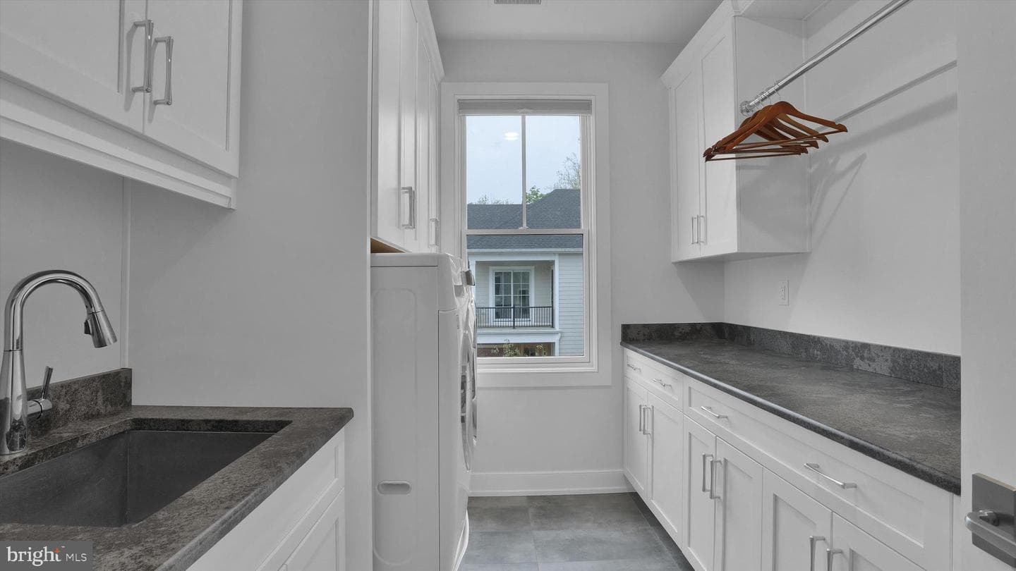 171 N Main Street #unit 2 photo 28