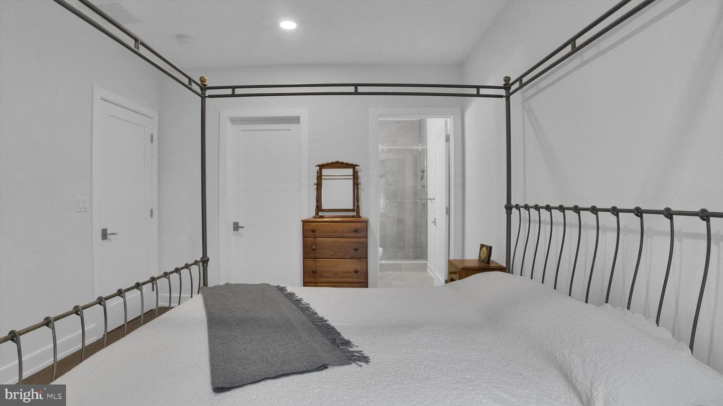 171 N Main Street #unit 2 photo 33