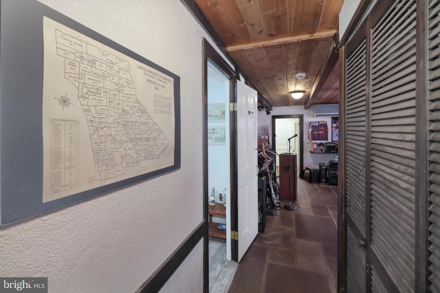 713 Ardsley Court photo 49