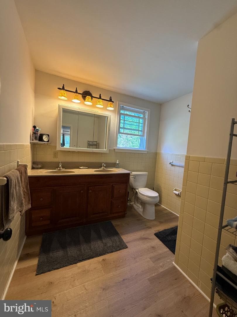 304 W Highland Avenue photo 27