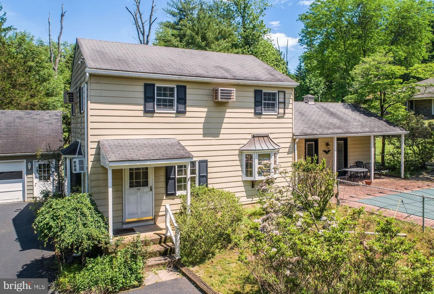 2349 Valley Road photo 10