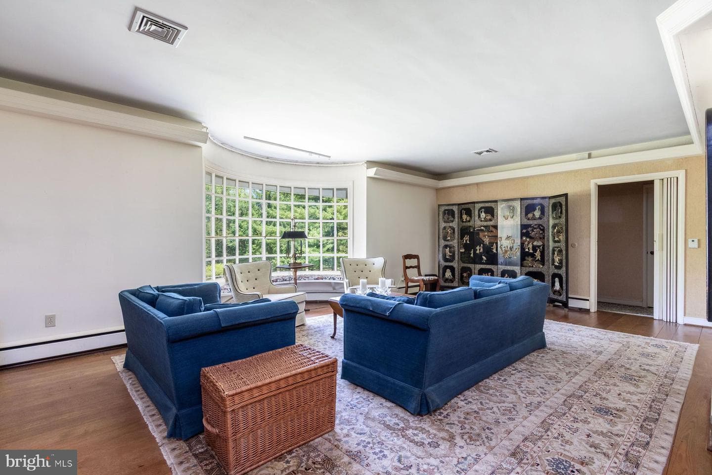 2349 Valley Road photo 18