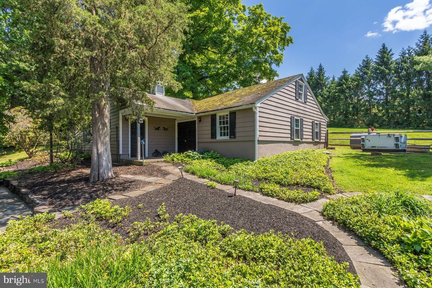2349 Valley Road photo 40