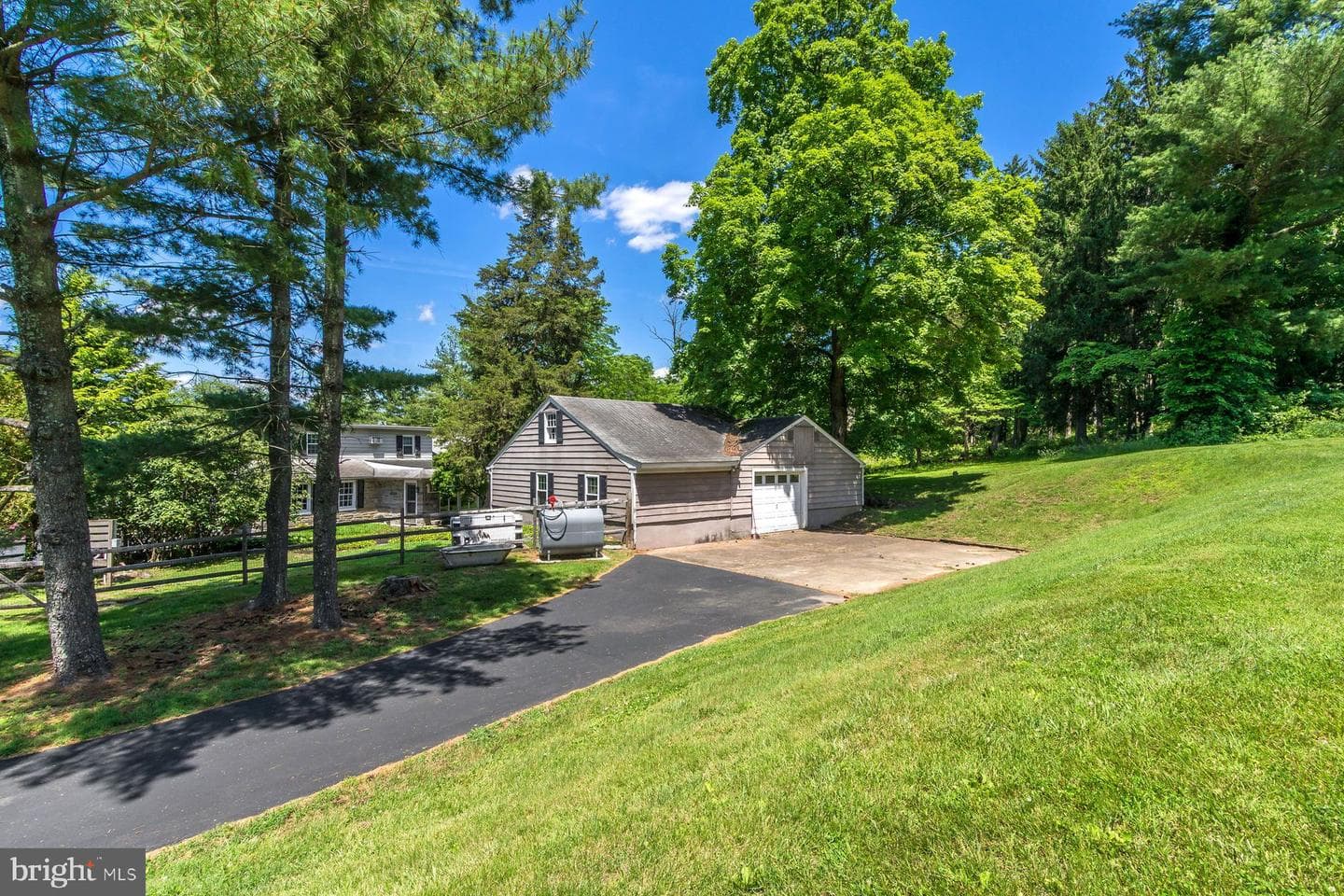 2349 Valley Road photo 51