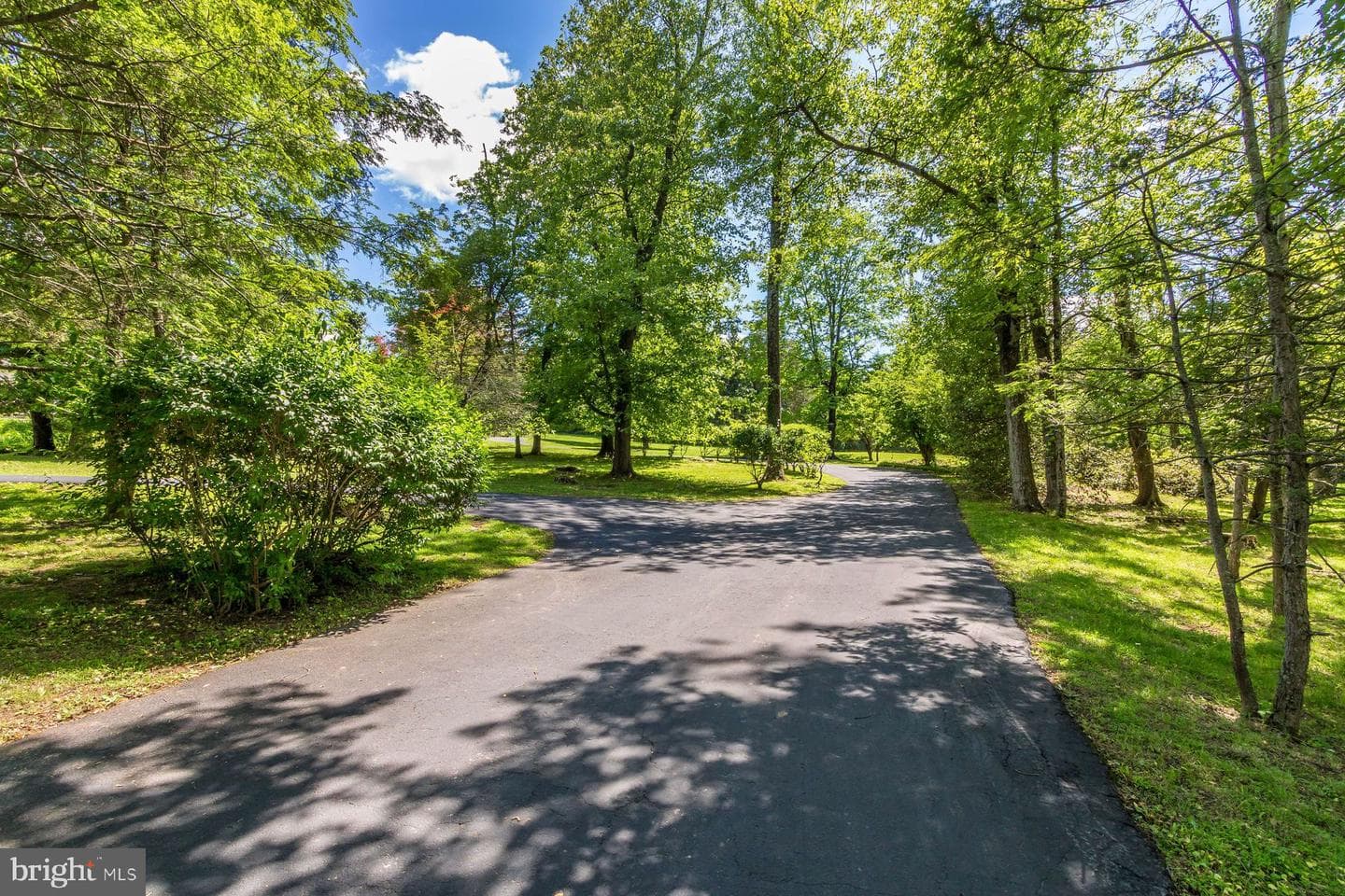 2349 Valley Road photo 53