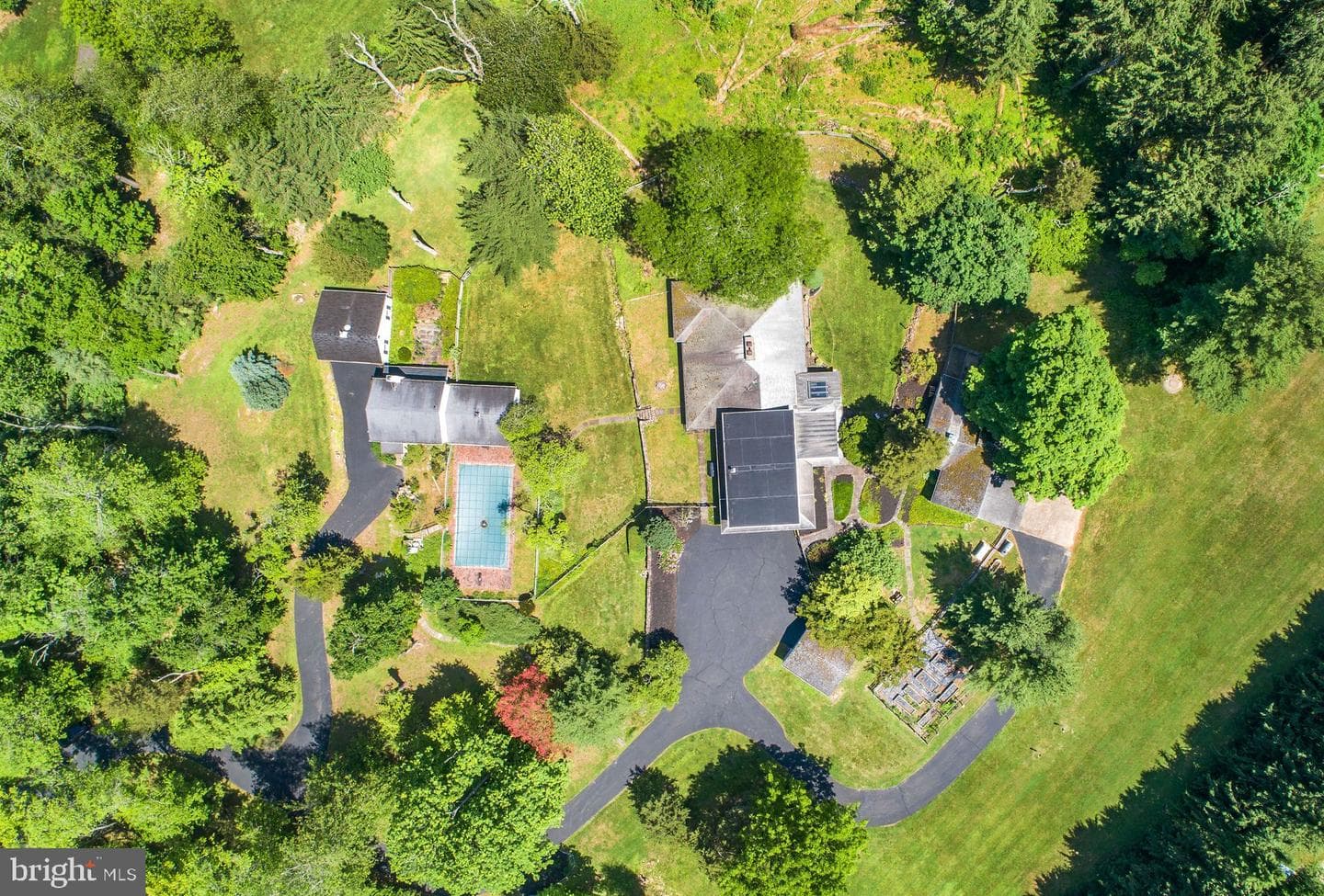 2349 Valley Road photo 6