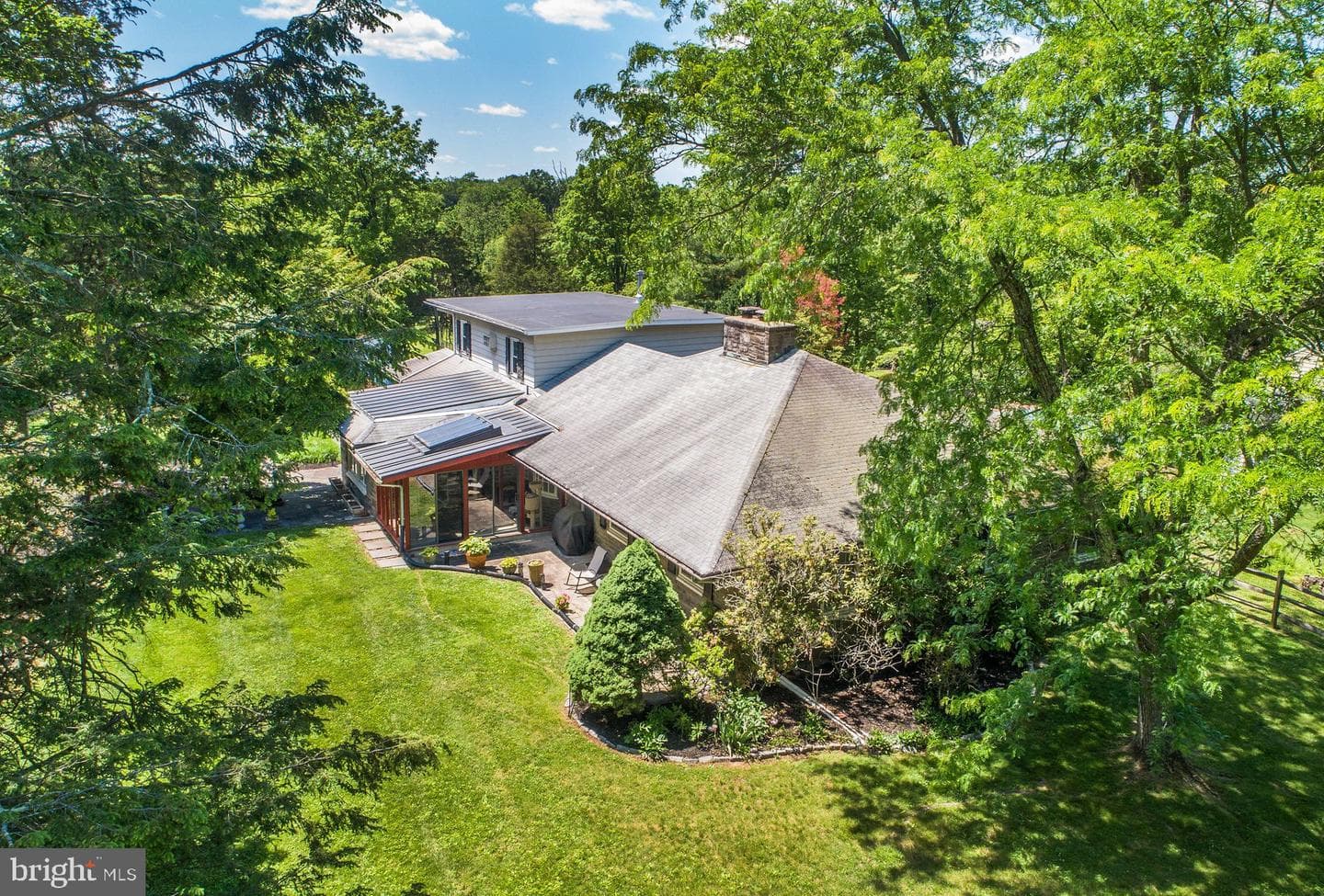 2349 Valley Road photo 7