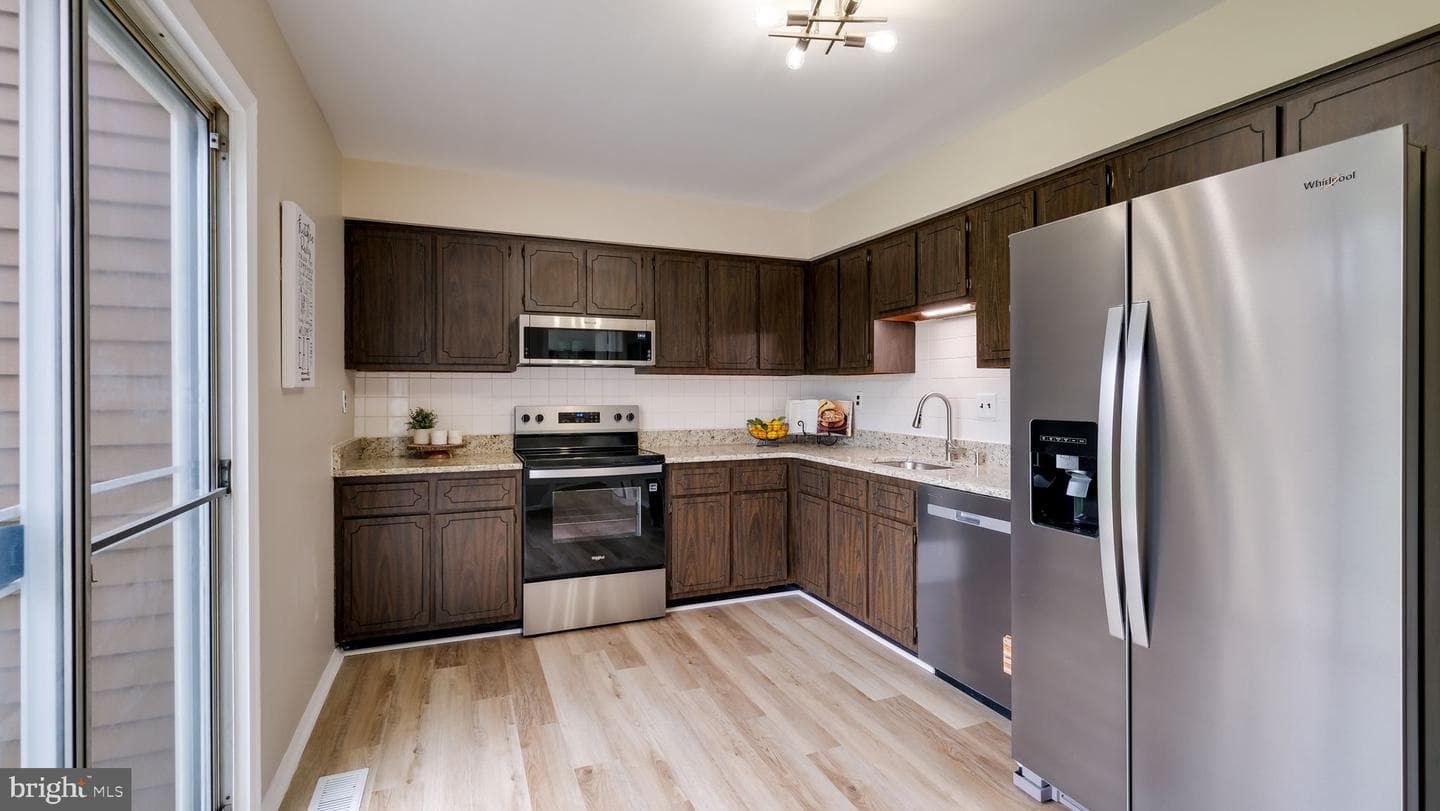 48 Cartlane Circle photo 10