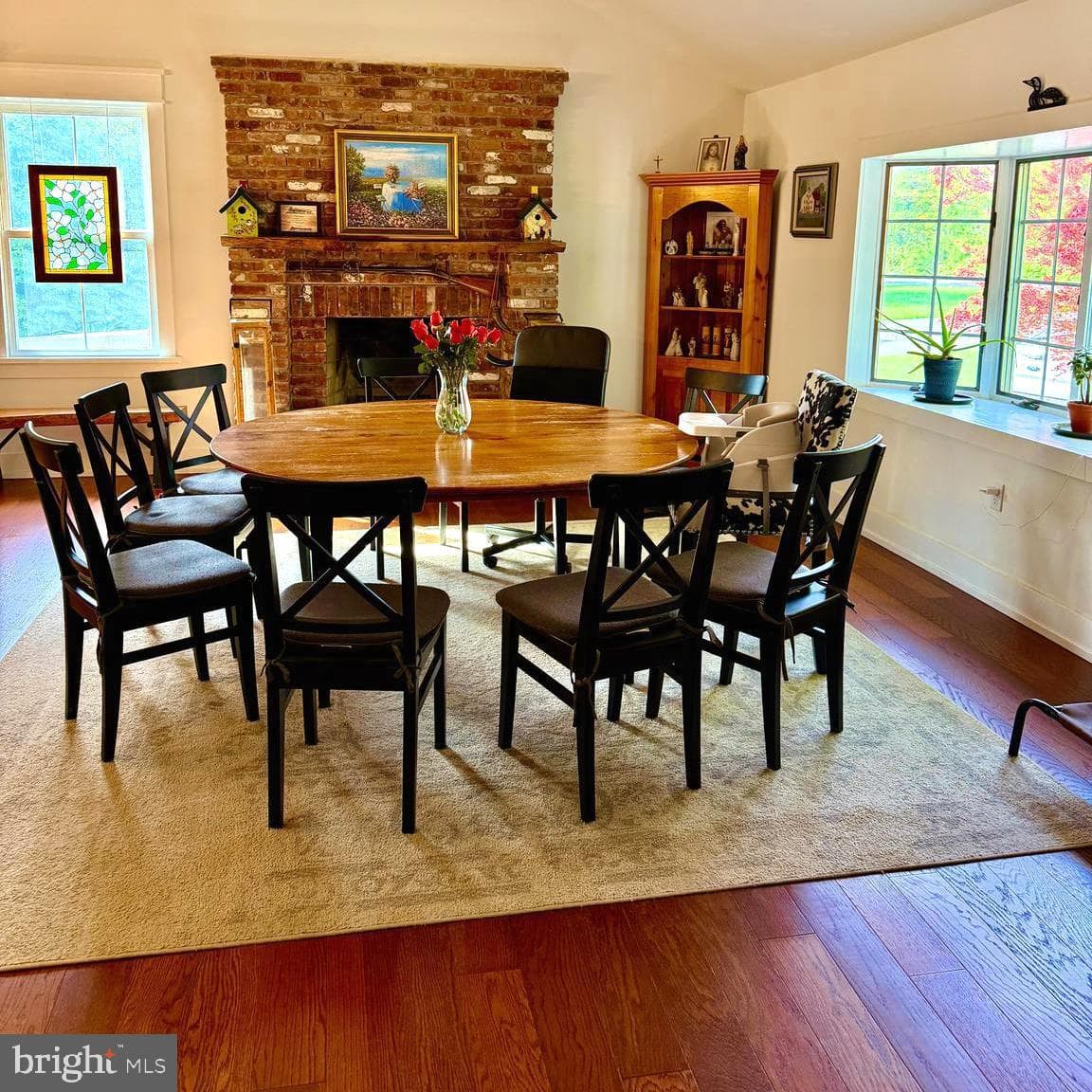 943 Sackettsford Road photo 4