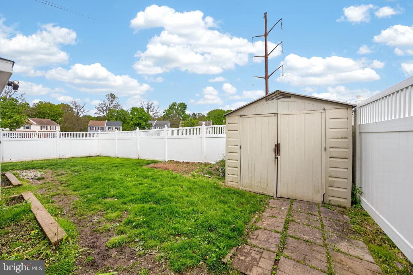 8 Elwood Court photo 26