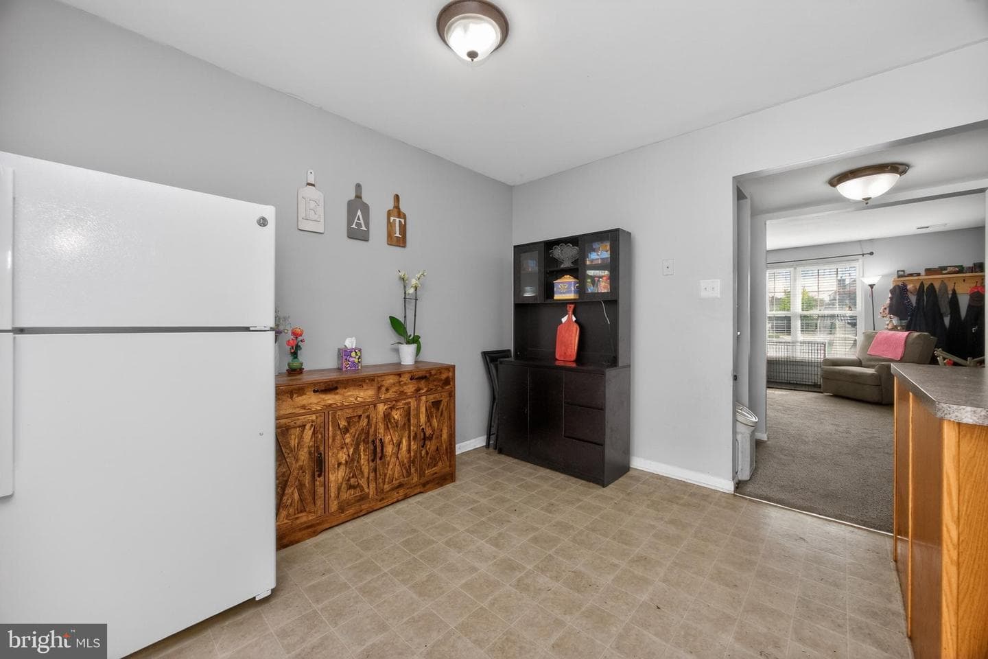 8 Elwood Court photo 9