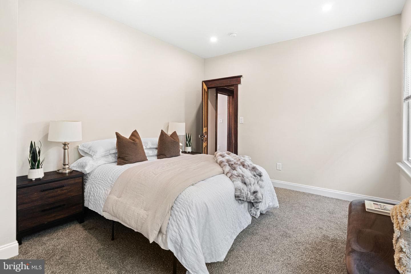 848 Cedar Avenue photo 21