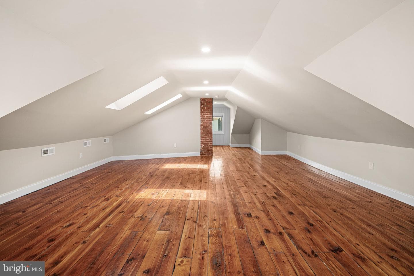 848 Cedar Avenue photo 26