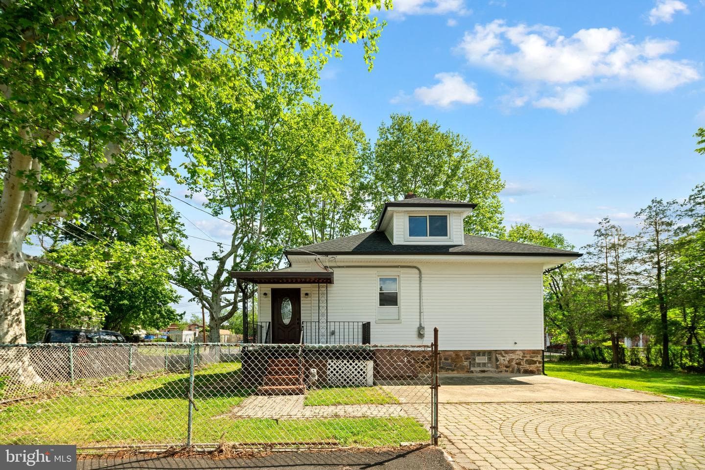 848 Cedar Avenue photo 38