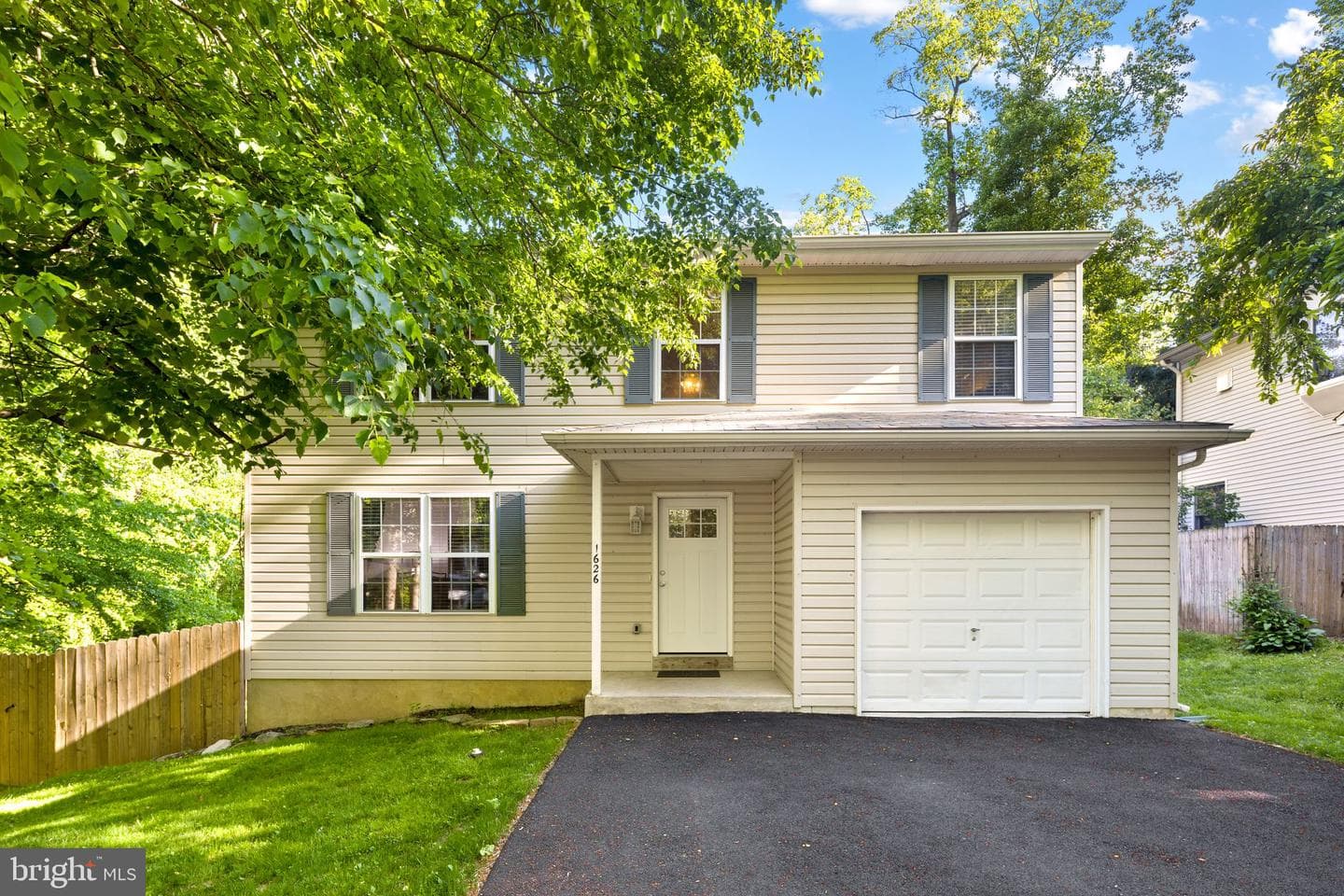 1626 Winter Avenue photo 1