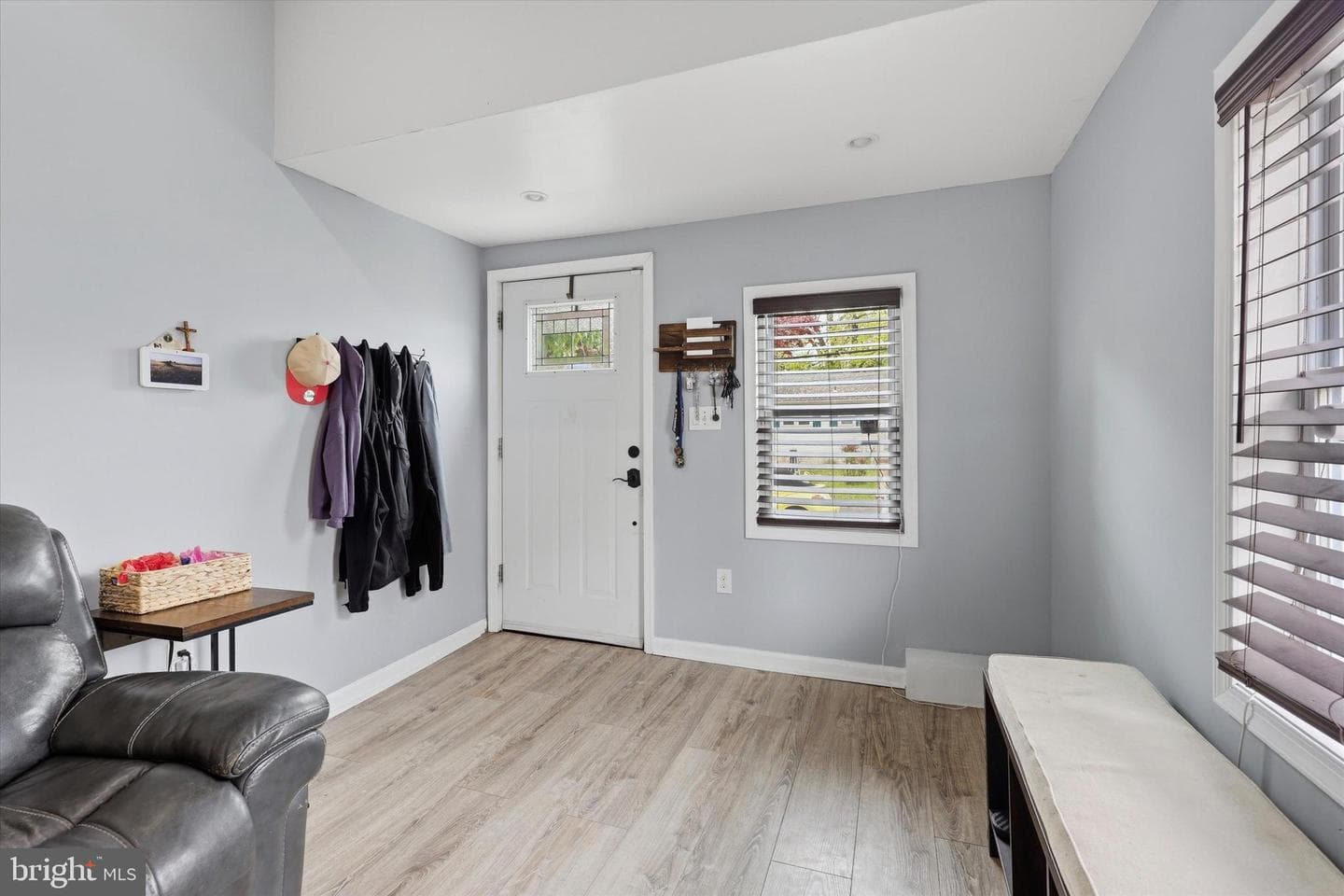 925 Excelsior Avenue photo 17