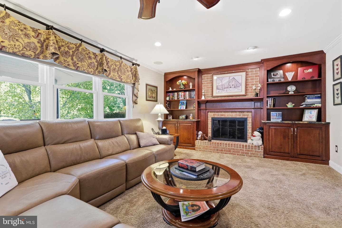 74 Radcliff Dr photo 10