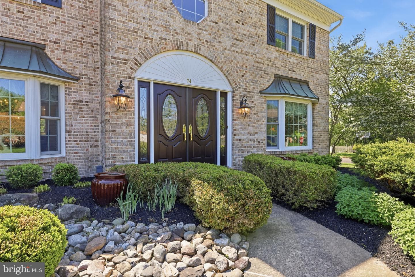 74 Radcliff Dr photo 4