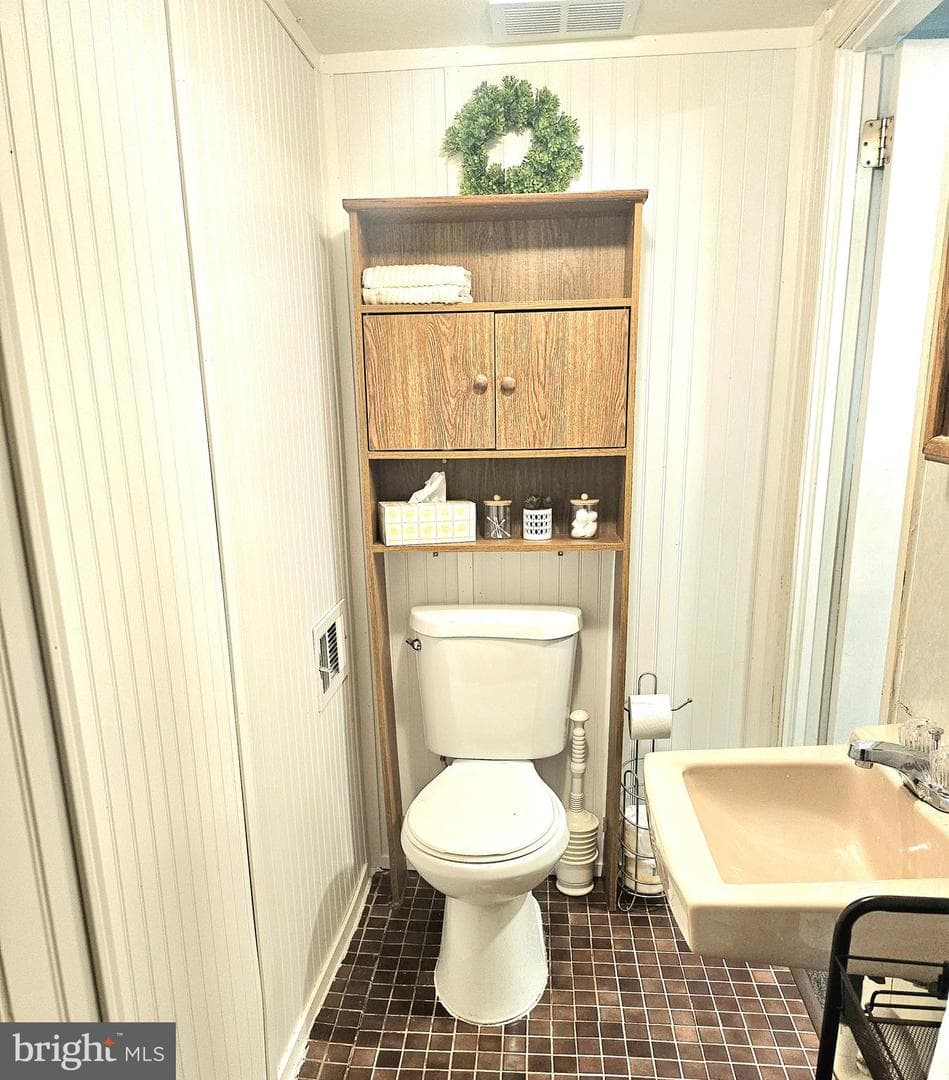 513 Valmore Road photo 17