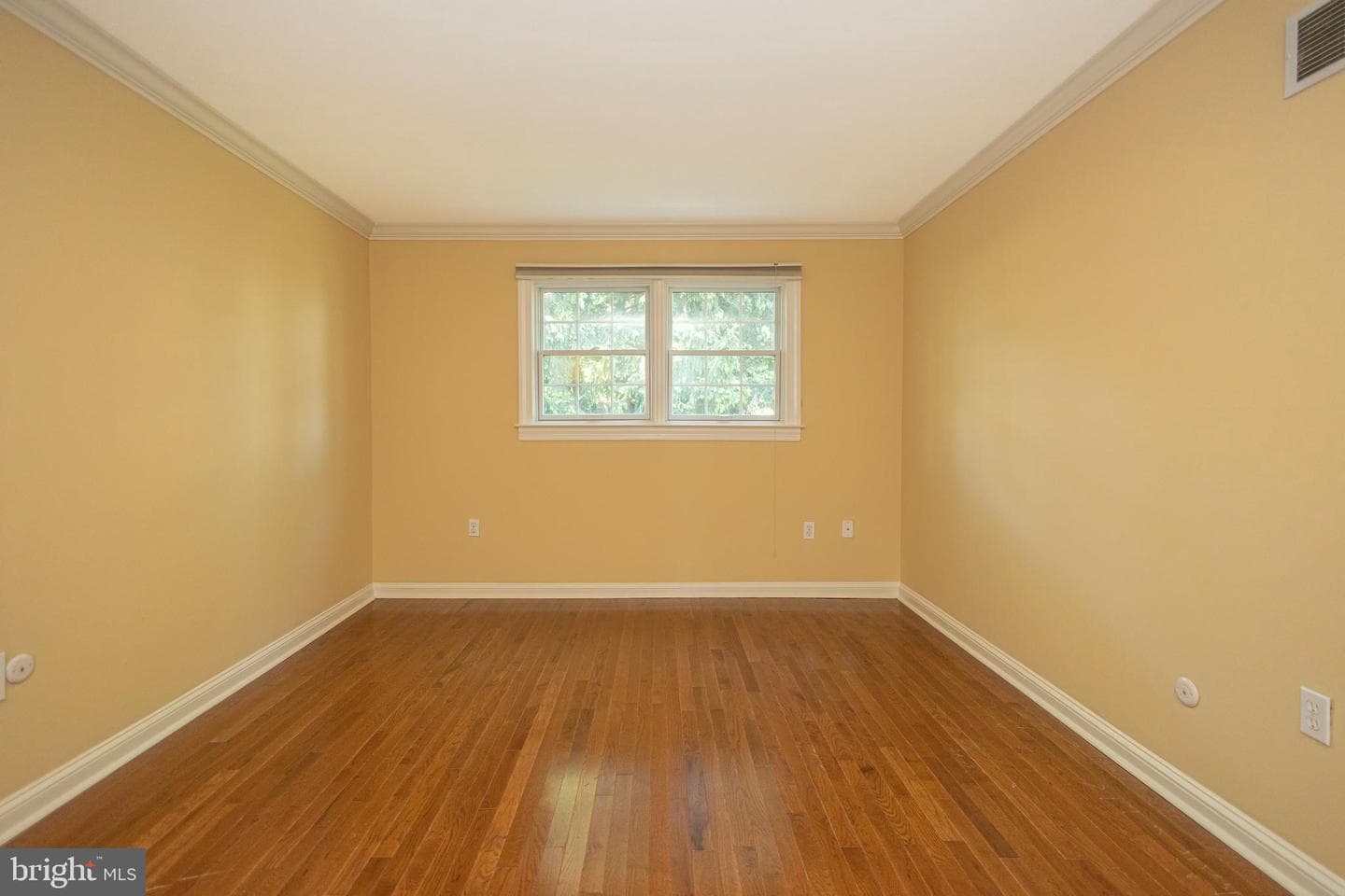 706 Yardley Commons photo 32