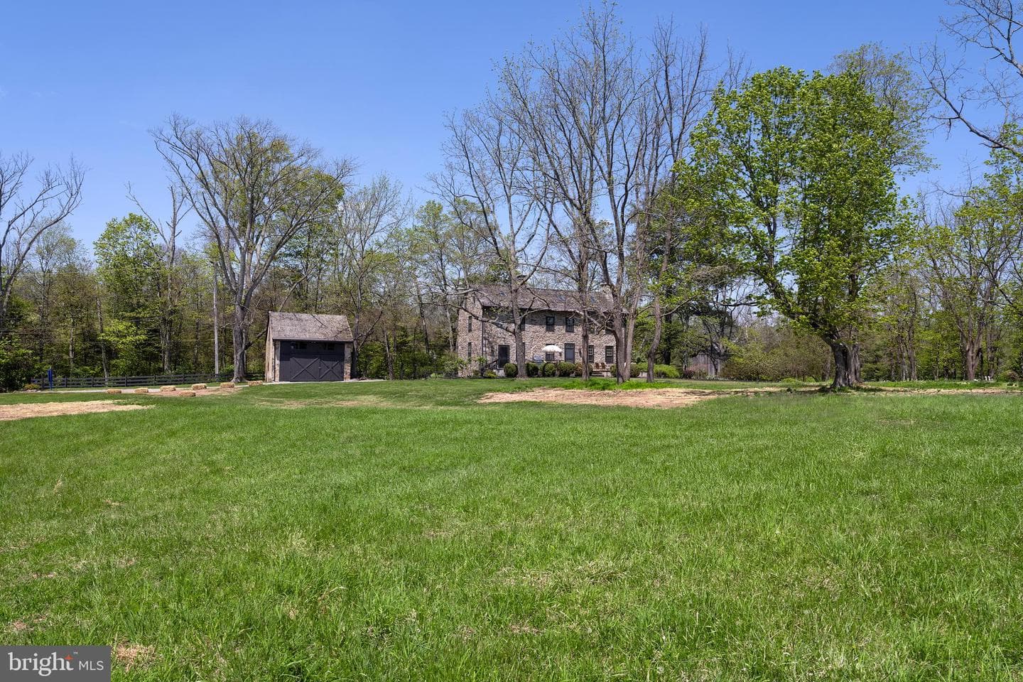 6324 Pidcock Creek Road photo 28