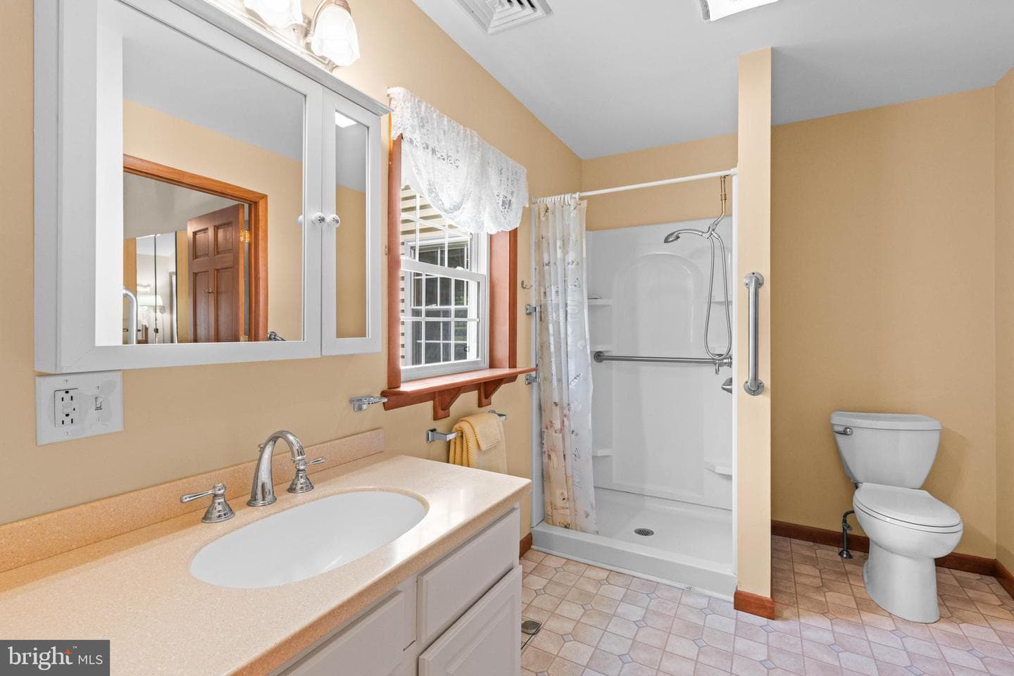 244 Wisteria Drive photo 20