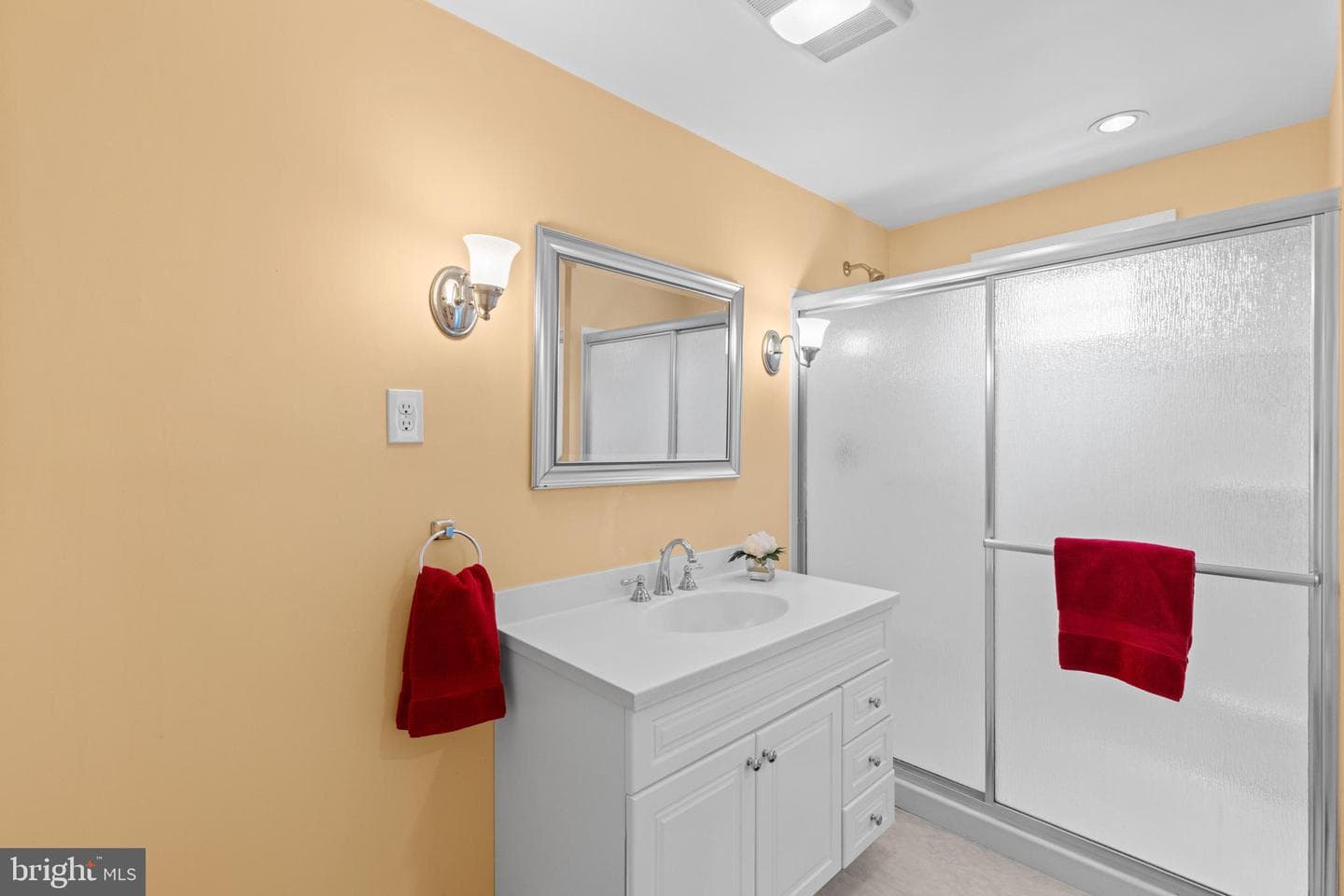 244 Wisteria Drive photo 32