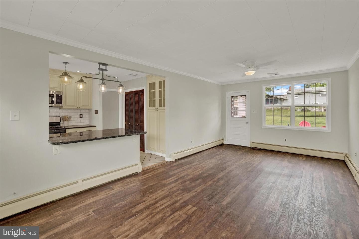 130 Winding Way photo 9