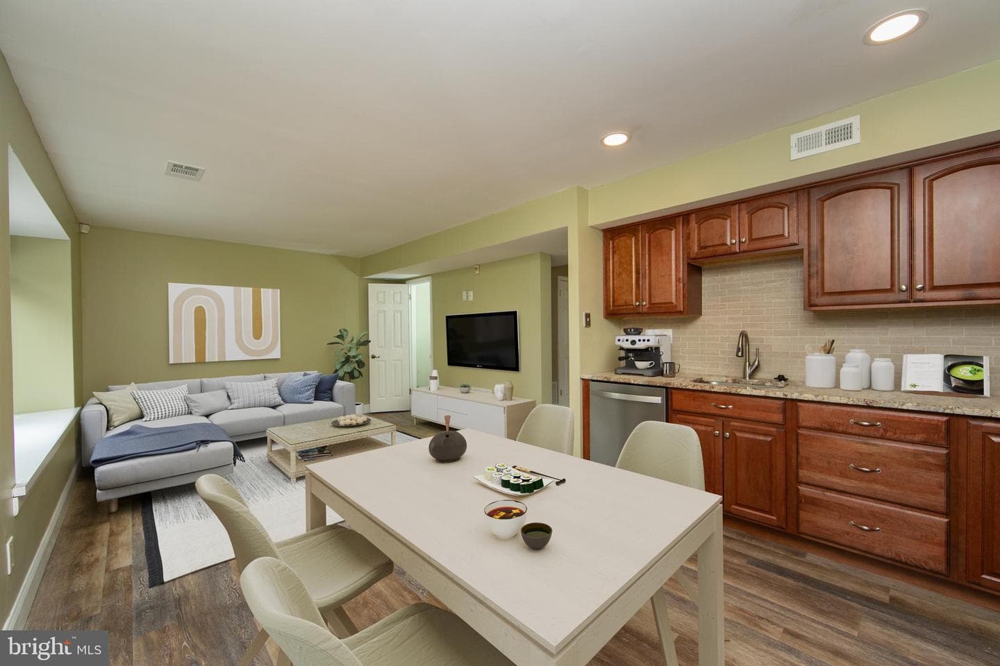 1109 Sheffield Court photo 14