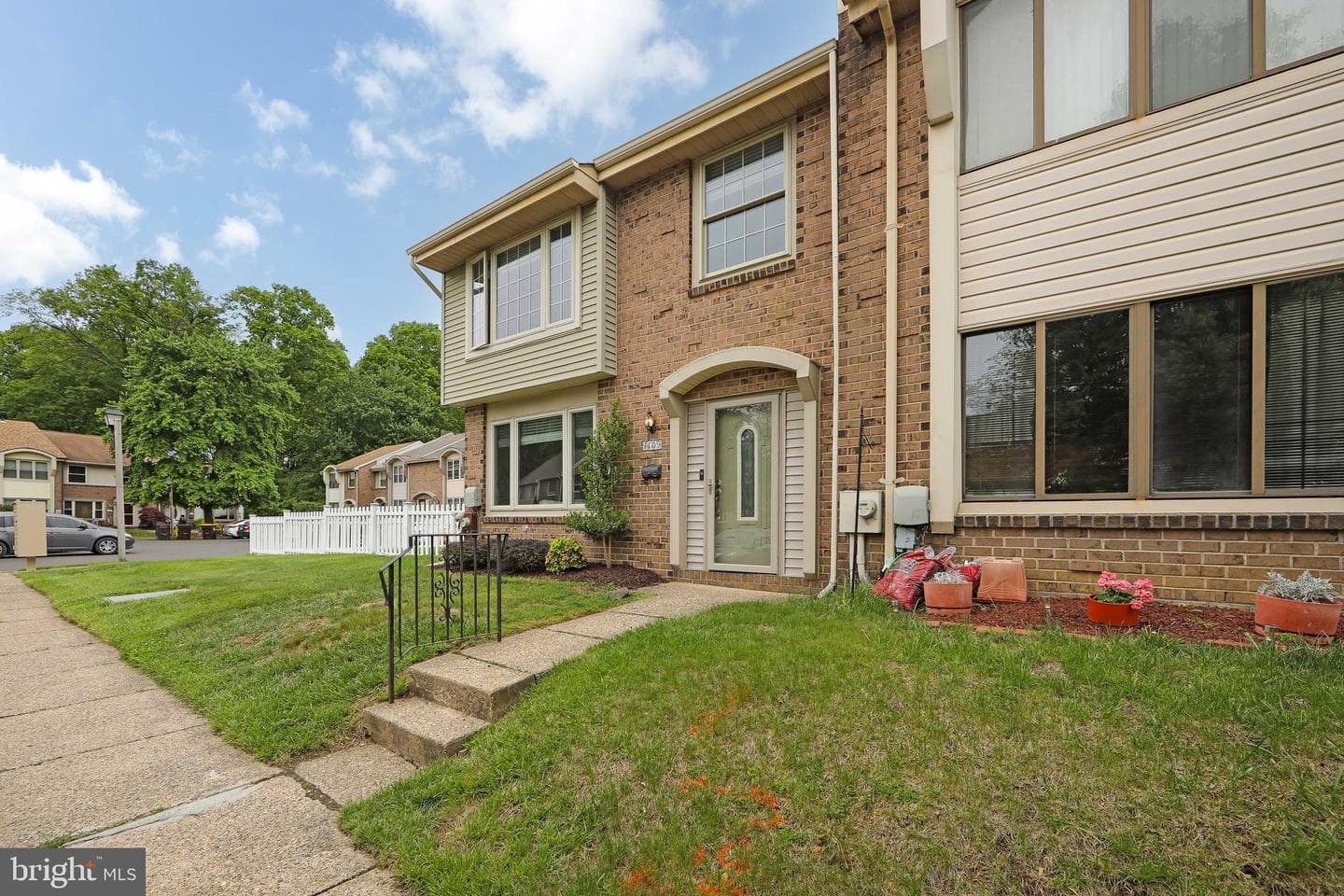 1109 Sheffield Court photo 3