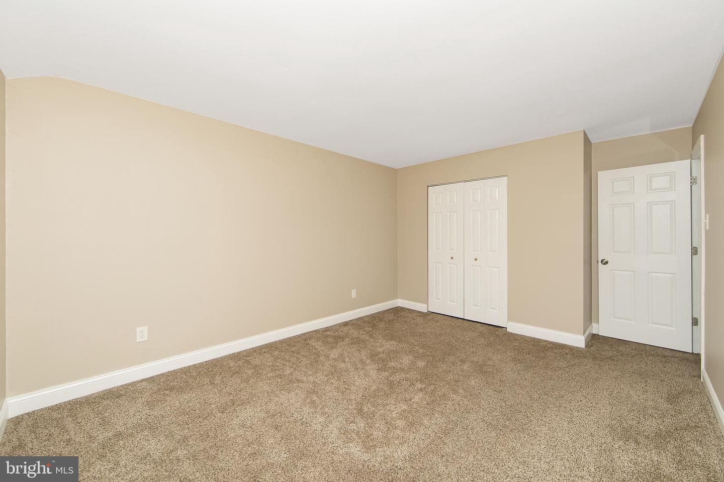 1109 Sheffield Court photo 30