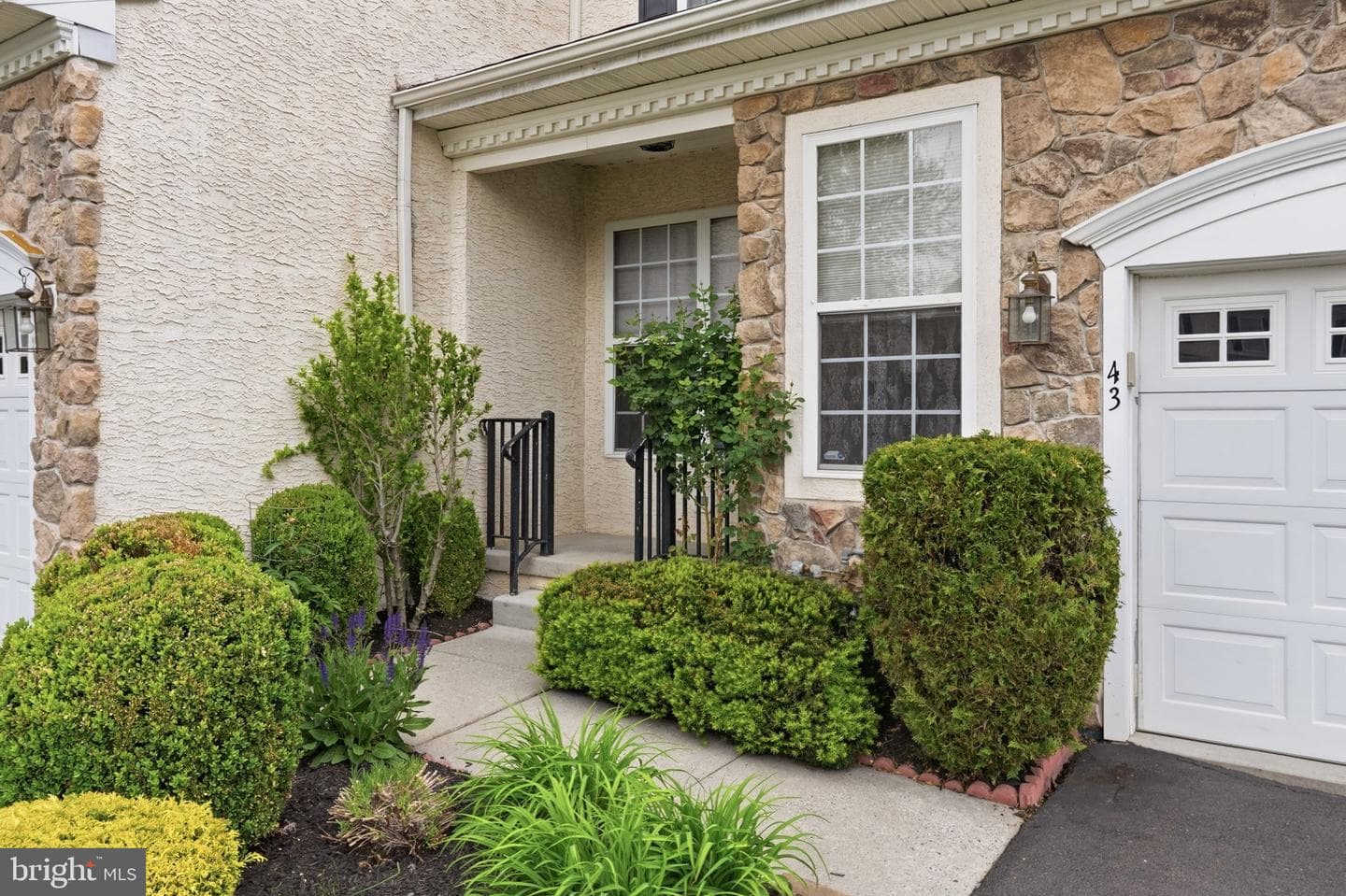 43 Brecknock Court photo 3