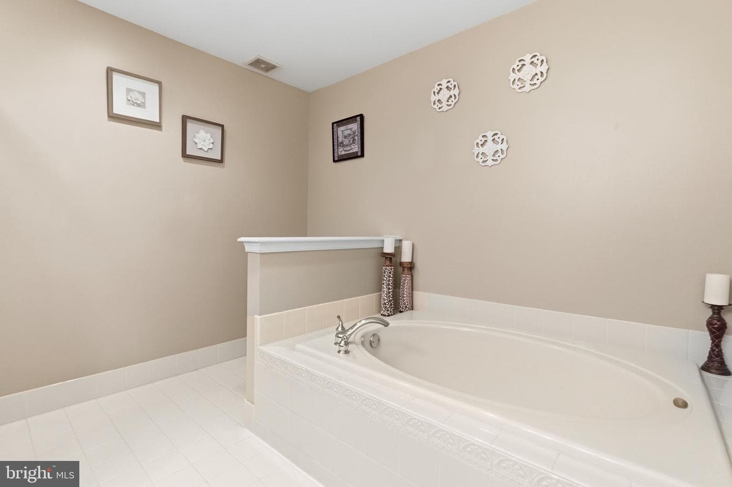 43 Brecknock Court photo 31
