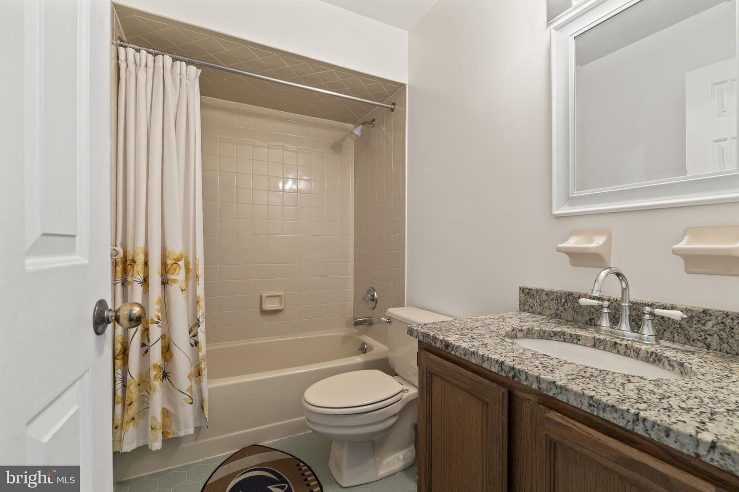 1563 Applewood Circle photo 26