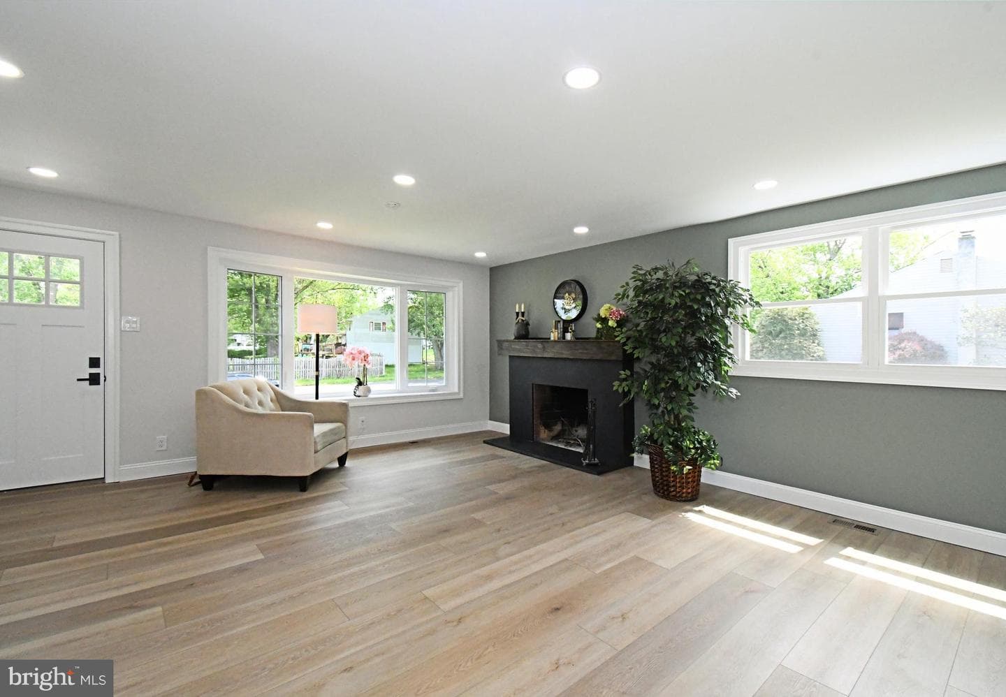 1554 Park Drive photo 10