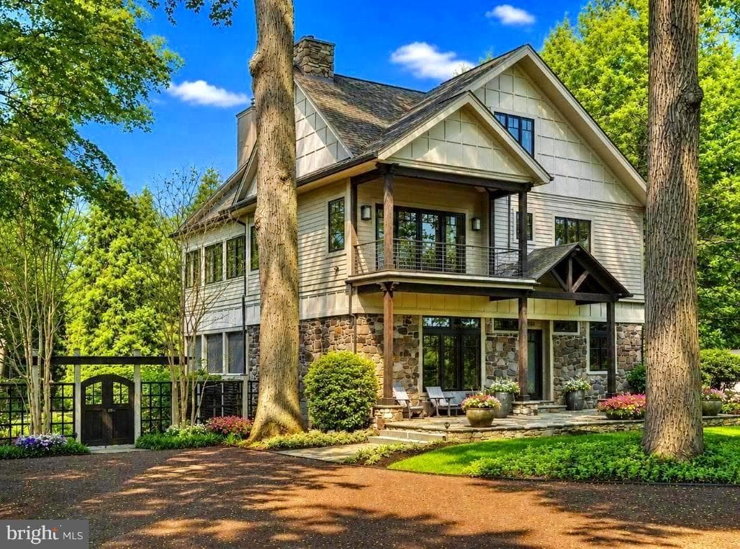 235 North Main St, New Hope