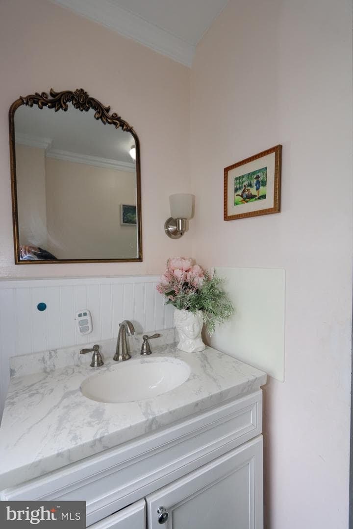 659 Belmont Avenue photo 21