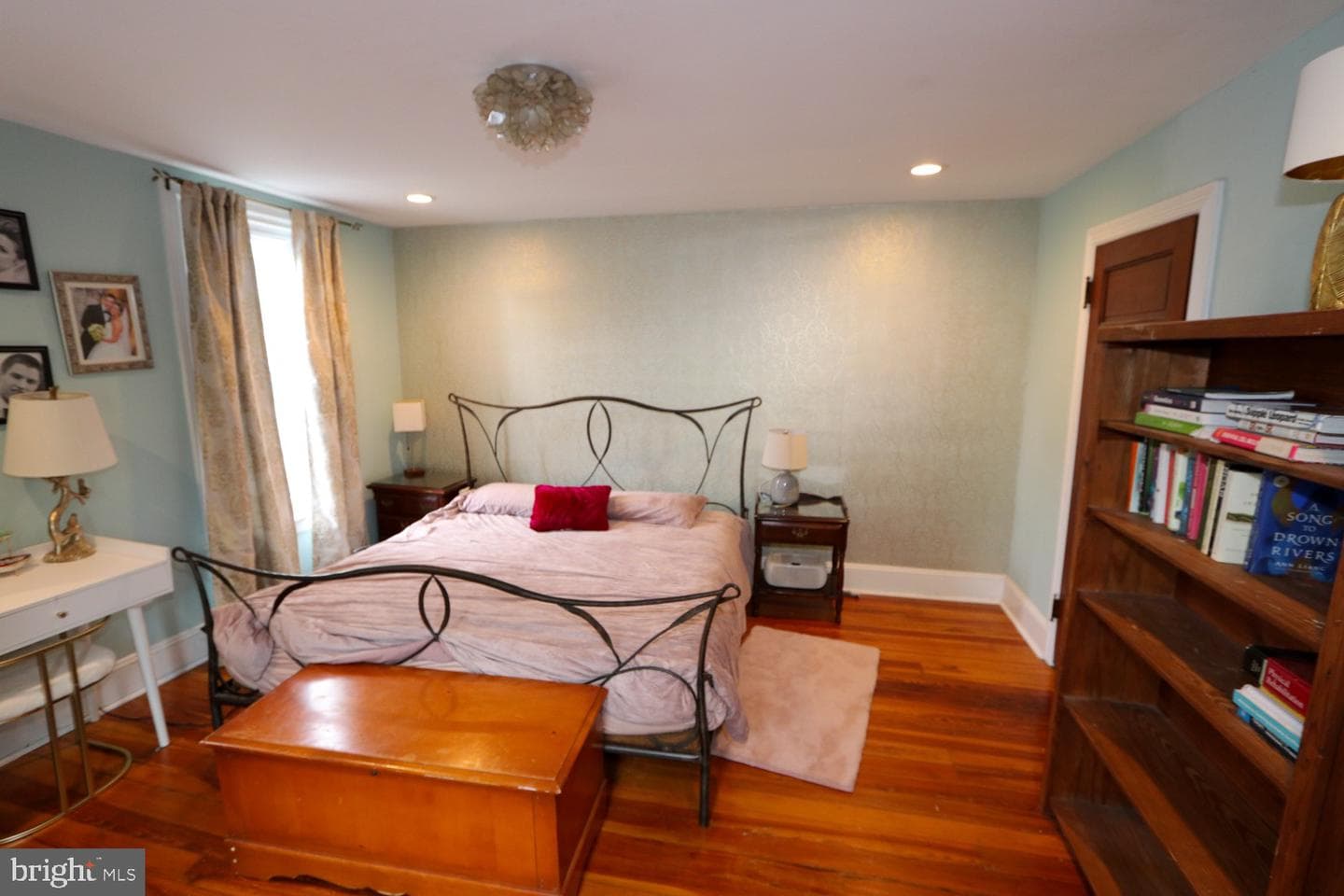 659 Belmont Avenue photo 23