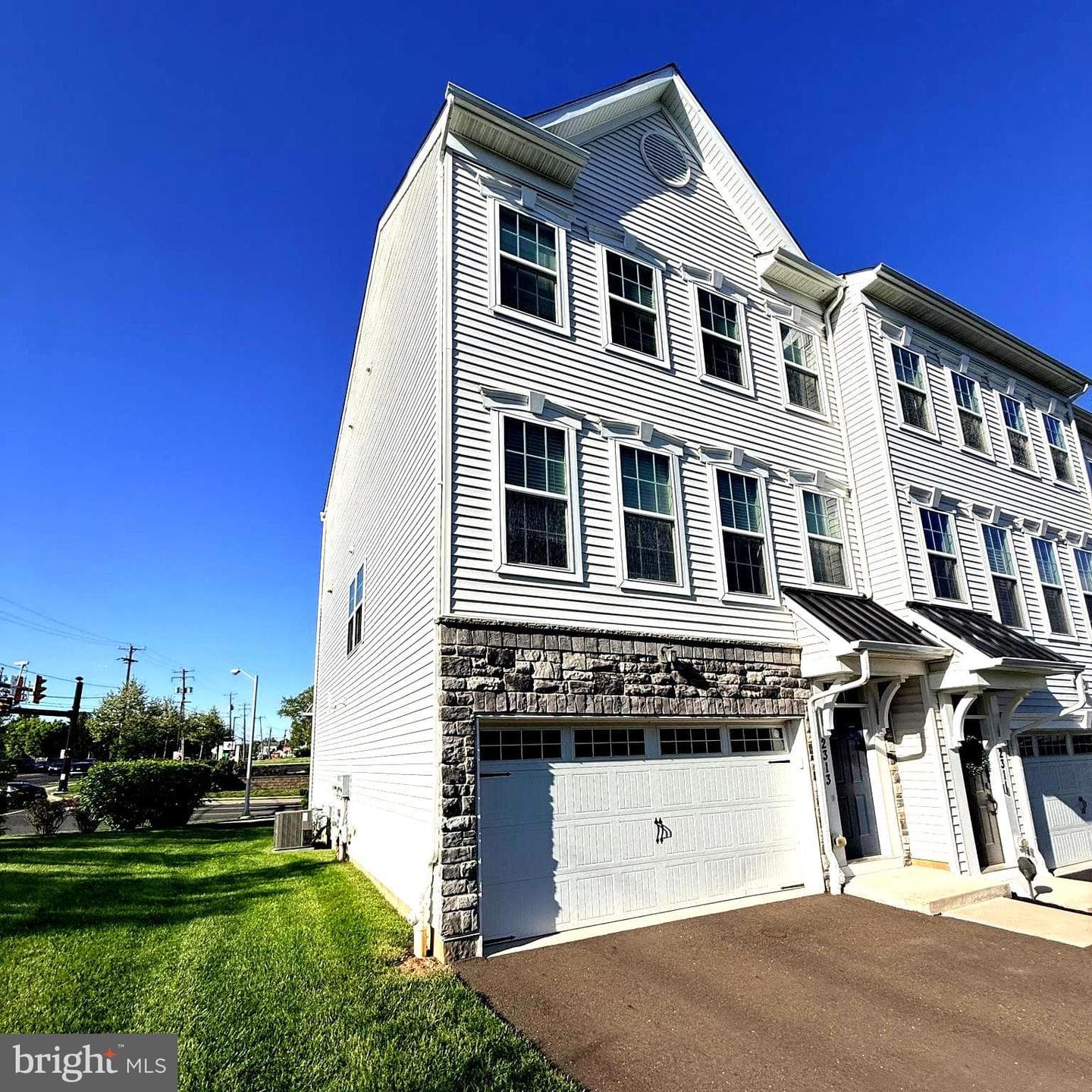 2313 Macis Circle, Warrington