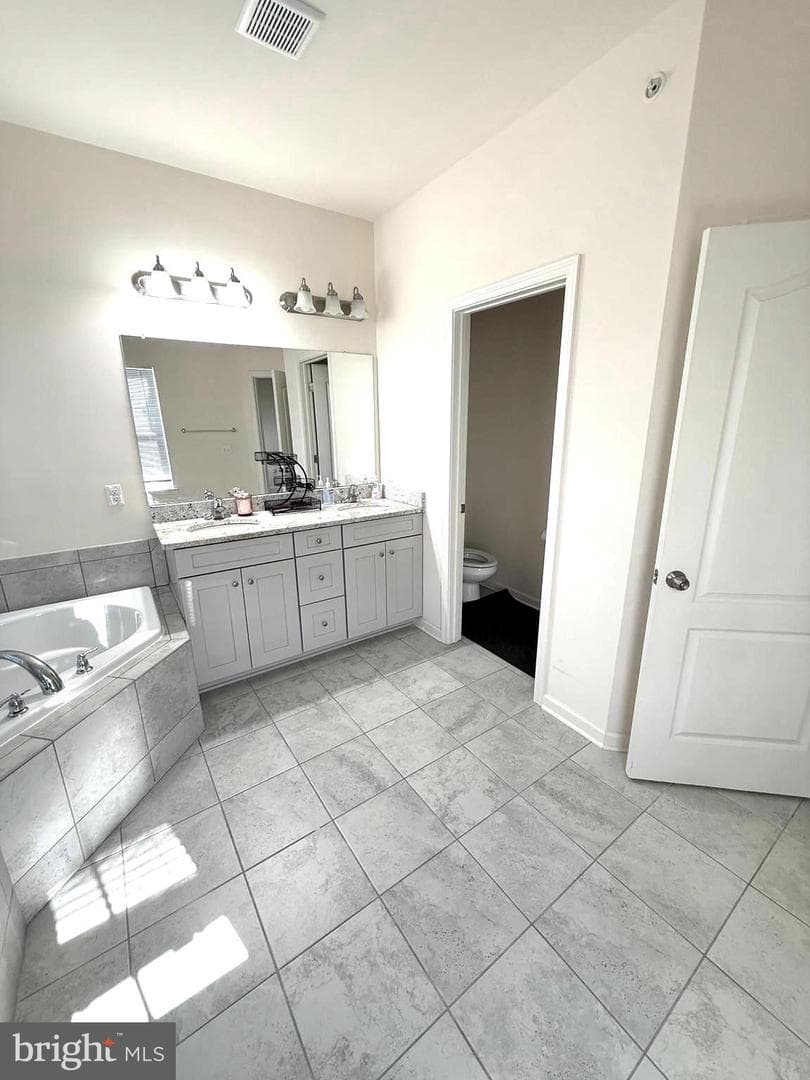 2313 Macis Circle photo 33