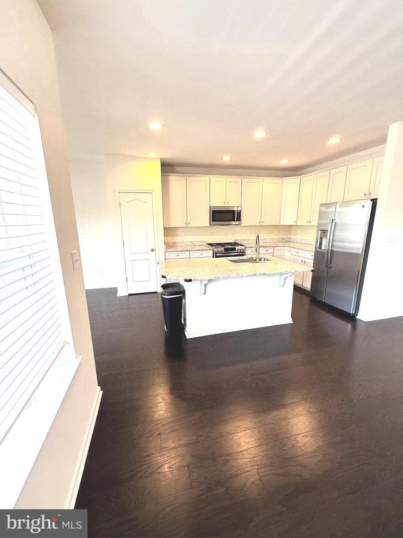 2313 Macis Circle photo 8