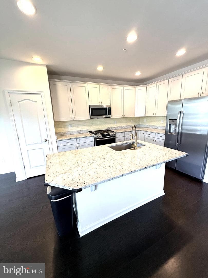 2313 Macis Circle photo 9