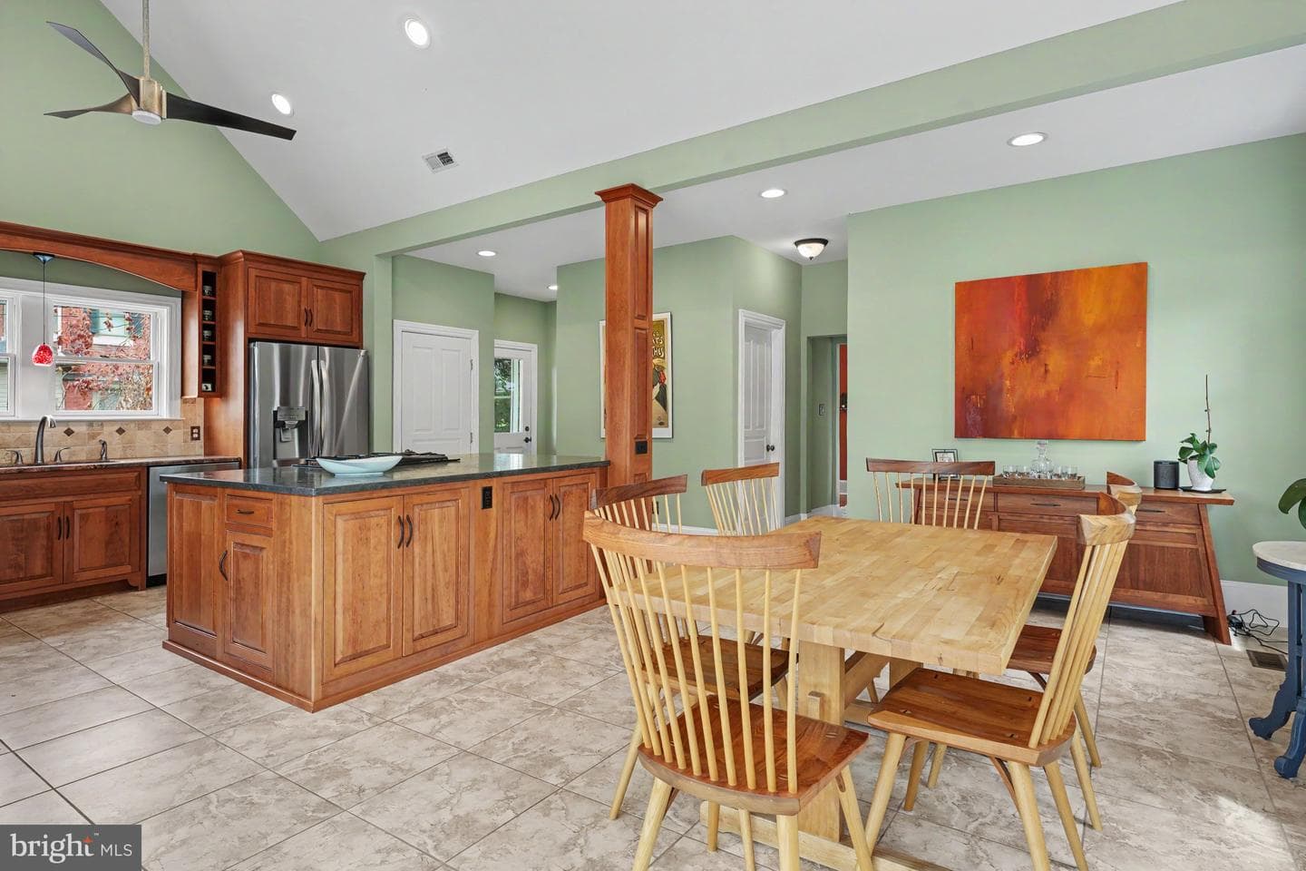 218 Green Street photo 25