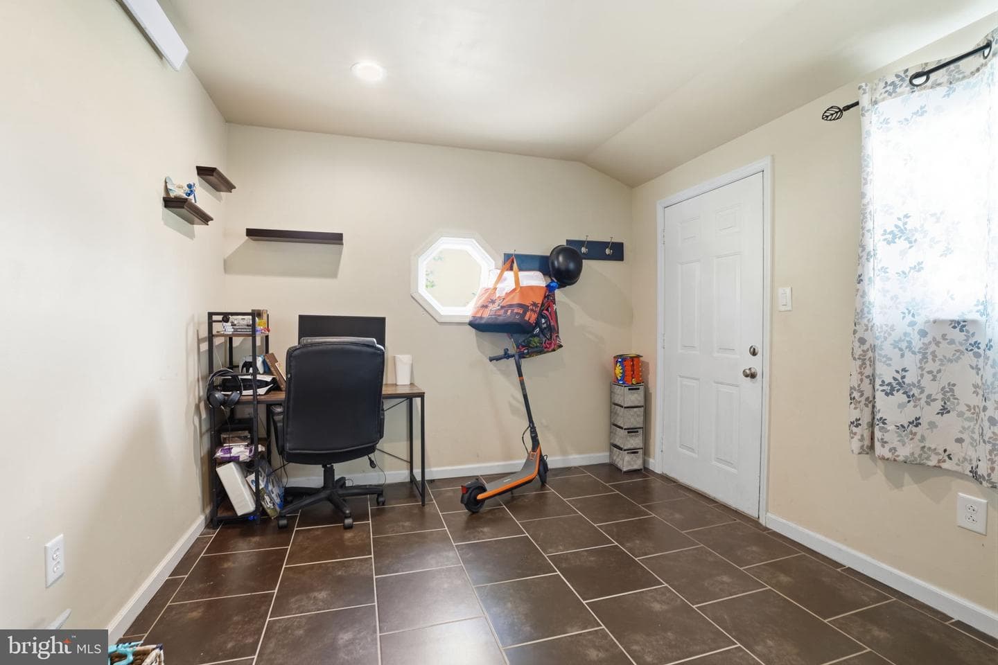 14 Hemlock Road photo 19