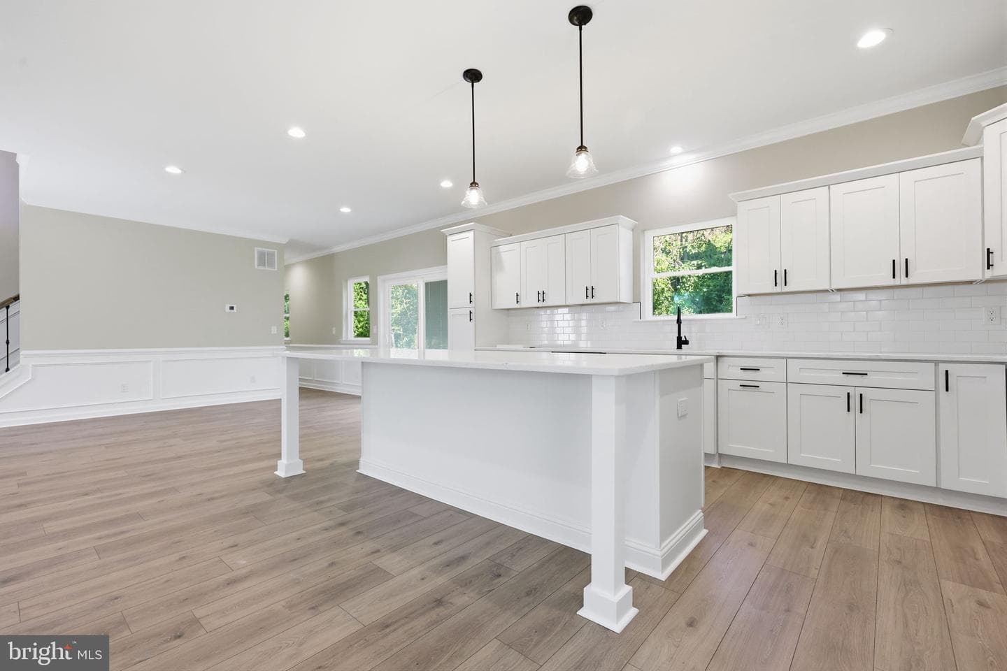 891 Reading Avenue photo 10