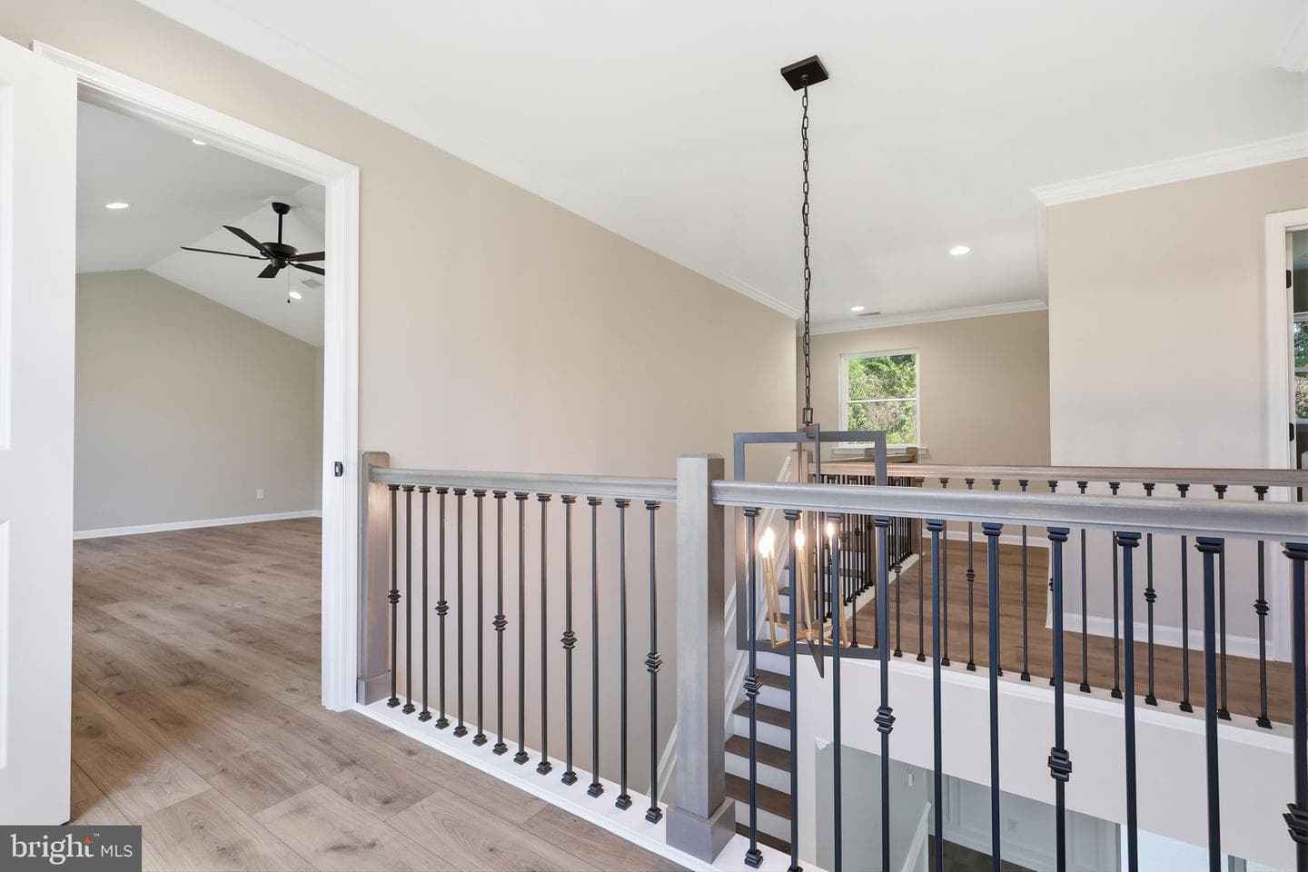 891 Reading Avenue photo 32