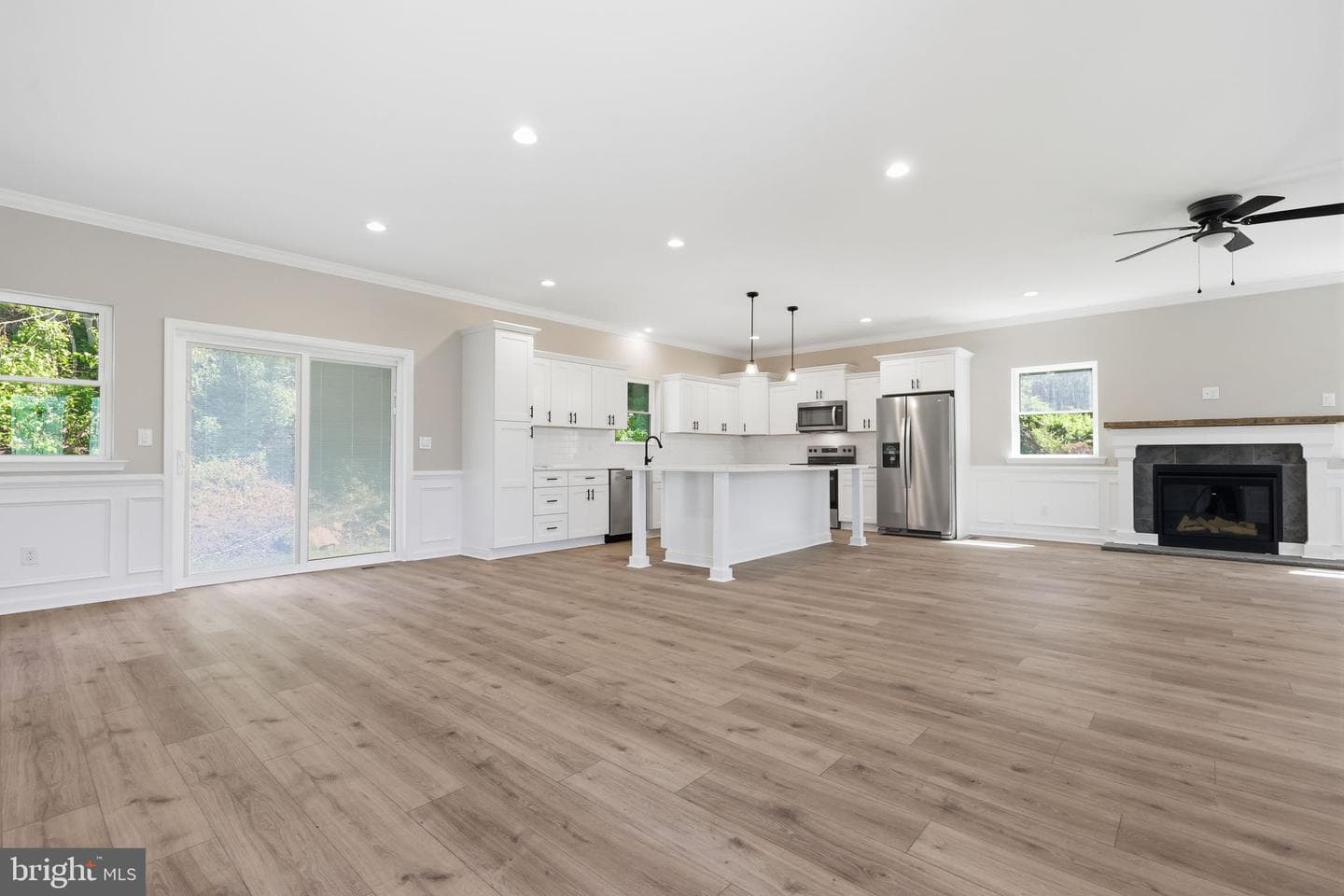 891 Reading Avenue photo 4