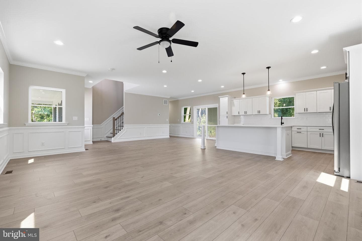 891 Reading Avenue photo 8